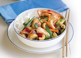 STIR FRIED CHICKEN WITH GREENS & CASHEW NUTS