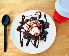 Vanilla Ice Cream With Hot Chocolate Sauce