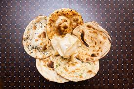Assorted Bread Basket (5pices)