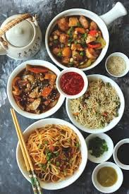 Veg Hakka Noodles With Manchurian Ball Gravy